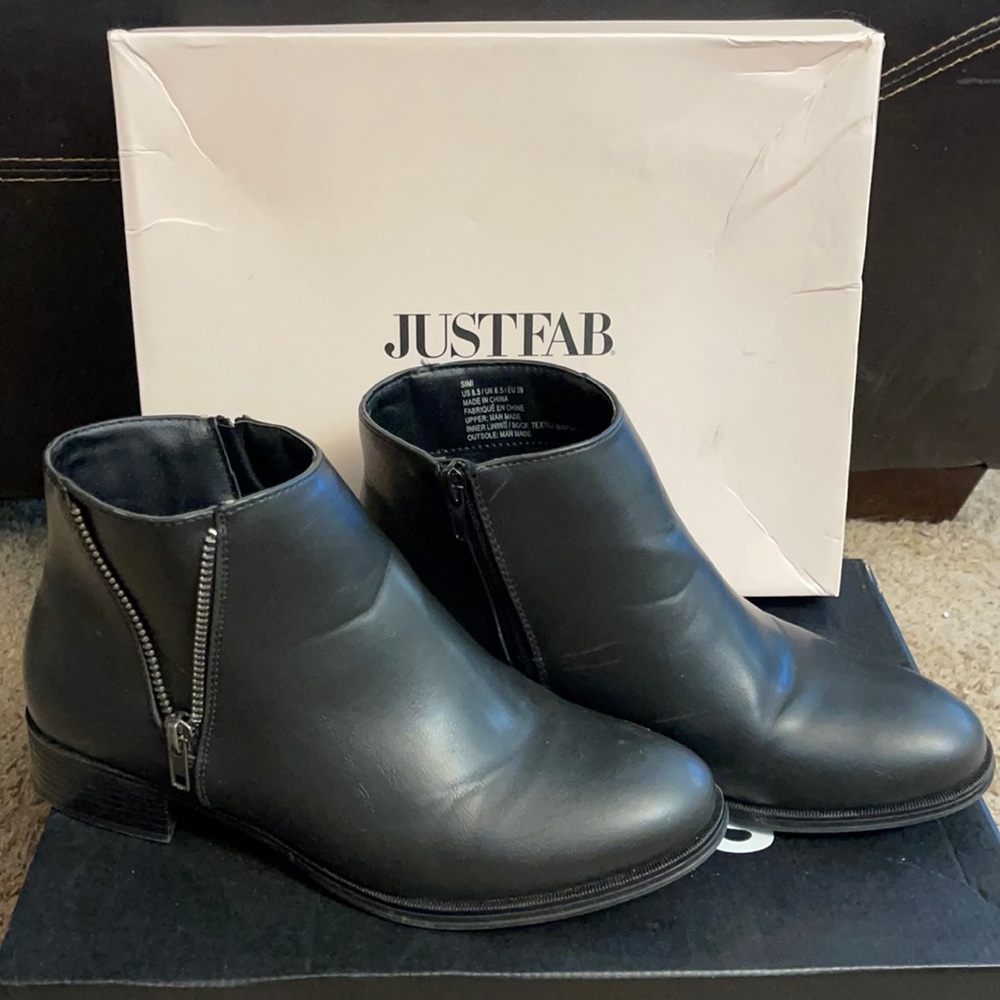 6.5 Just Fab booties. Faux black leather-faux side zipper